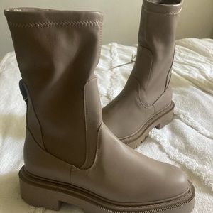 Chunky platform boots